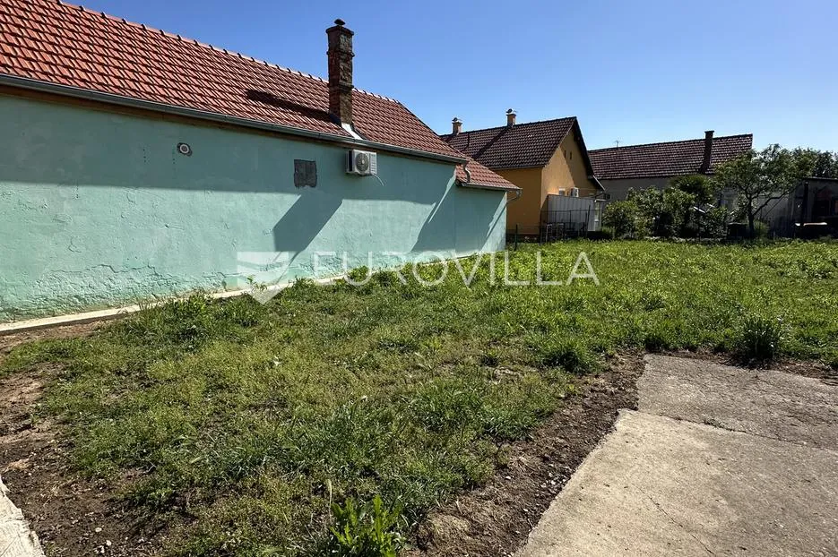 vukovar, sajmište, kuća s velikom parcelom 674 m² - slika 18