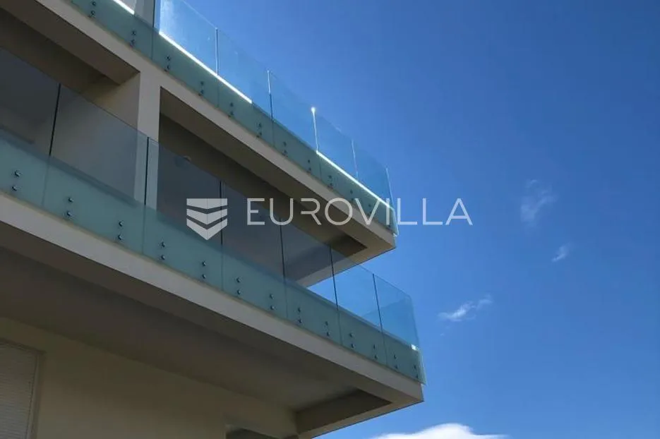 pag, povljana, prekrasan trosoban stan prvi red do mora, 112 m² - slika 11