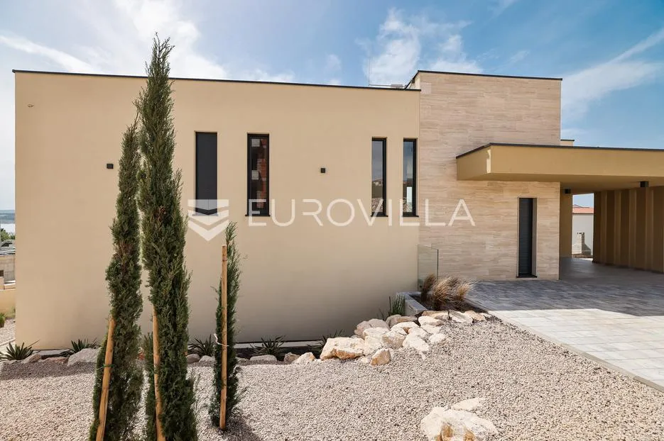 zadar, maslenica, luksuzna vila s bazenom i neometanim pogledom na more 254 m² - slika 77