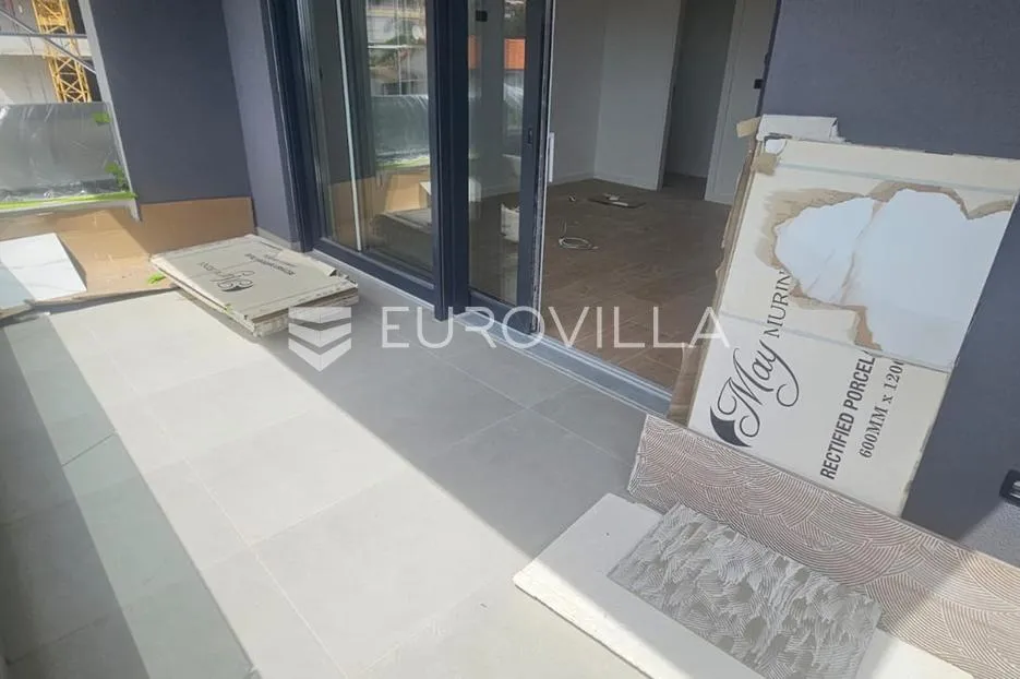 trogir,, seget, penthouse od 107 m² novogradnji s garažom i liftom - slika 8