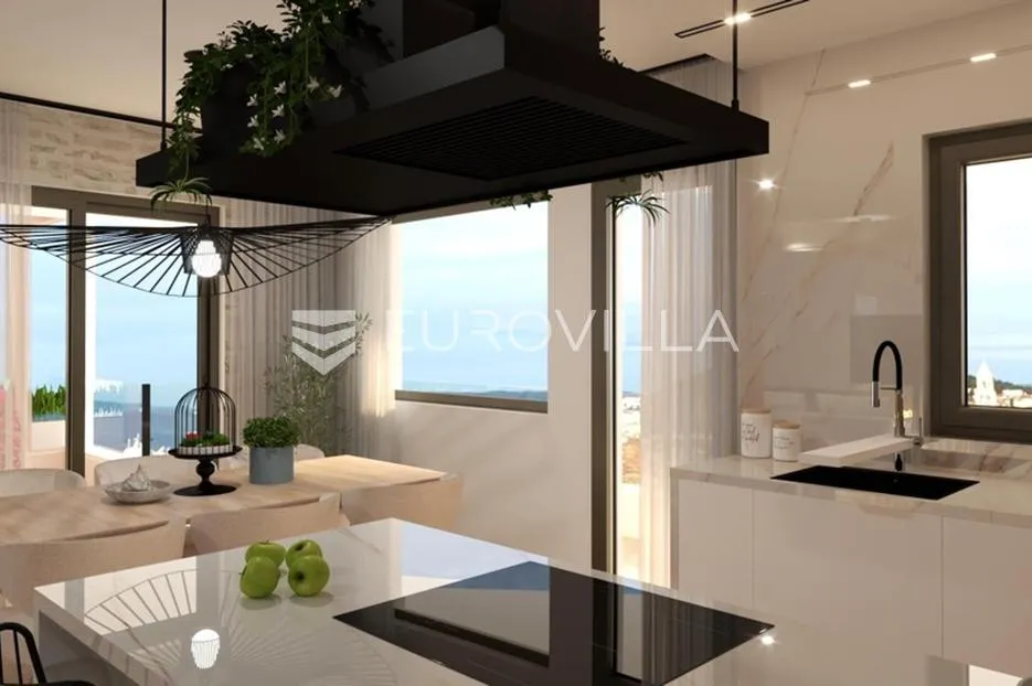 split, prekrasan penthouse s pogledom na more i grad - slika 7