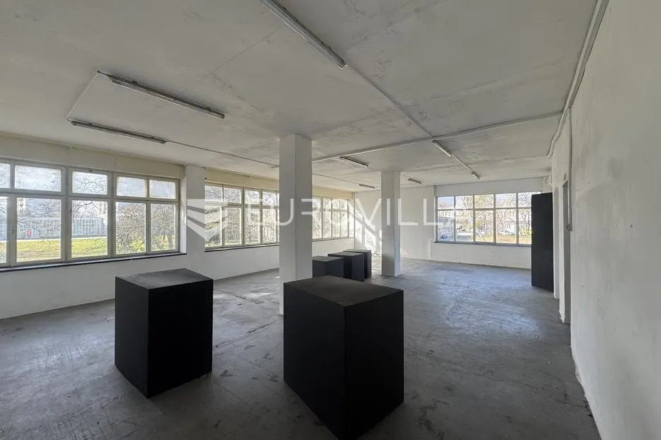 zagreb, dubrava, poslovna zgrada 2600 m² unutar poslovnog kompleksa na parceli 7200 m² - slika 2