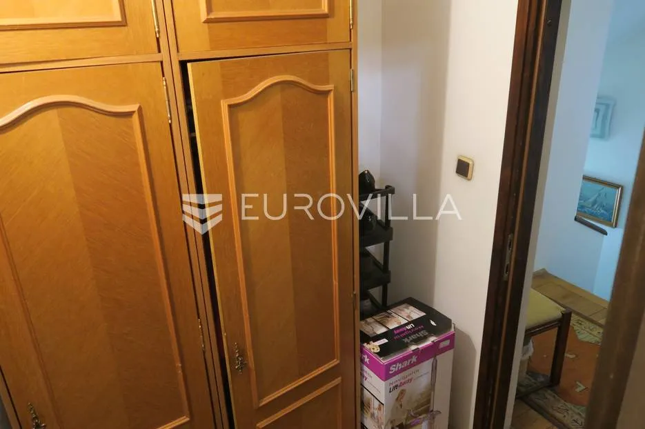 zagreb, zelenjak, obiteljska kuća 500m2 - slika 64