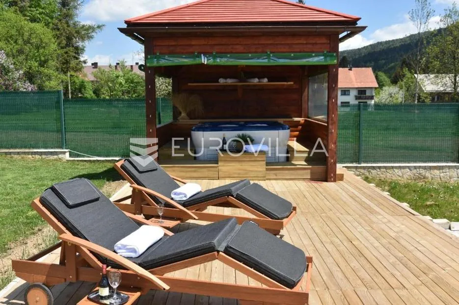 g.kotar, ravna gora, uhodani turistički objekt 1500 m² na parceli od 3799 m² - slika 16