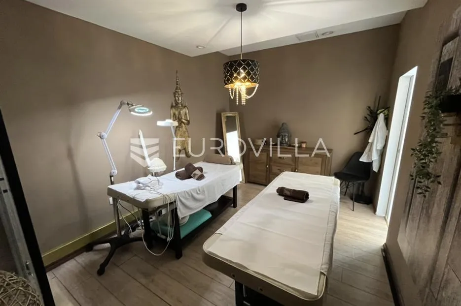 istra, rovinj, uhodani beauty studio u aci marini rovinj, prodaja poslovanja i inventara - slika 11