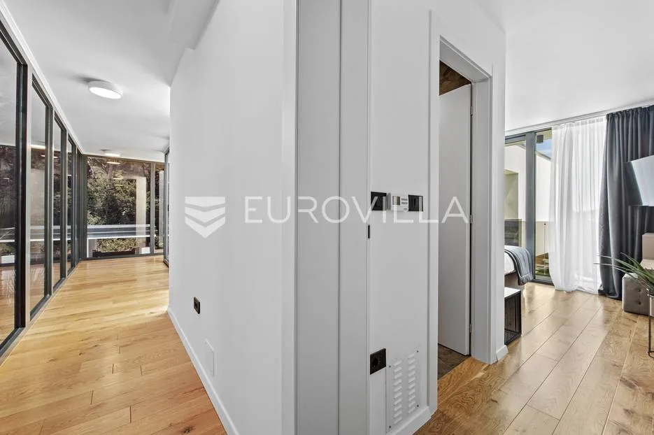 istra, medulin, prekrasna moderna dvojna vila 220 m² - slika 89