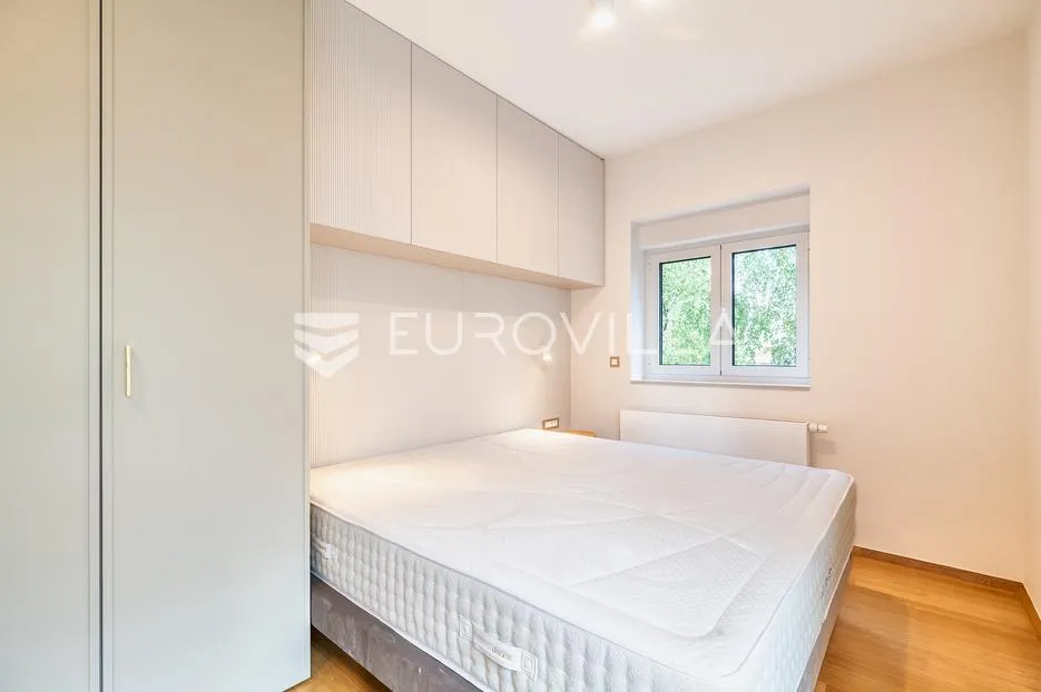 zagreb, lašćina, ekskluzivan četverosoban stan s balkonom od 130 m², garažno parkirno mjesto - slika 10