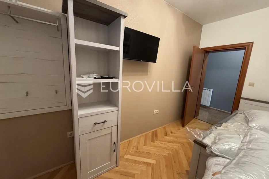 istra, valbandon, najam obiteljske kuće 180m2 s predivnom okućnicom - slika 12