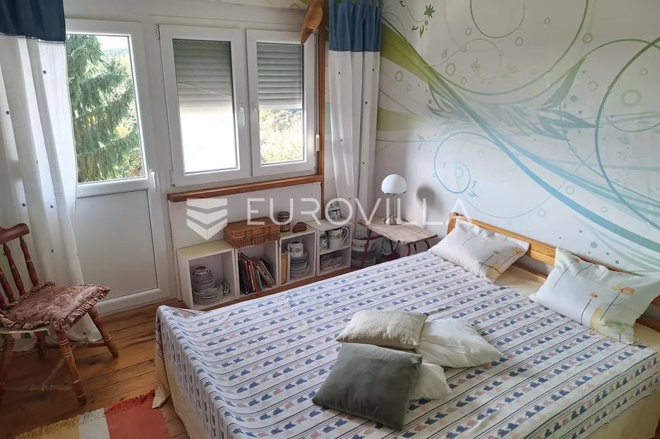 krašić, kuća 230 m2, 7215 m2 zemljišta - slika 4