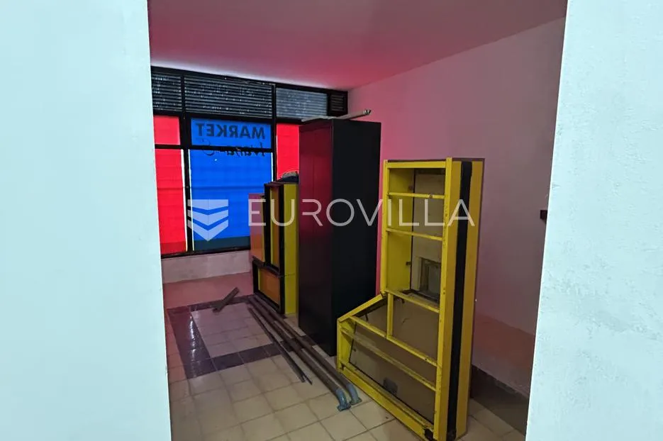pula, stoja - poslovni prostor na frekventnoj lokaciji - slika 7