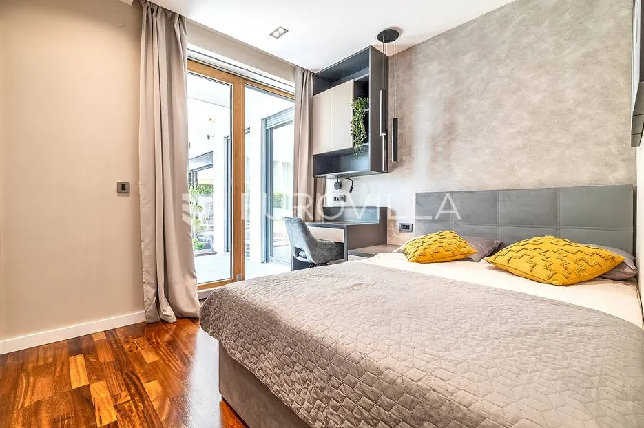 zagreb, jelenovac luksuzan četverosobni stan 180 m² sa vrtom 150 m² - slika 14