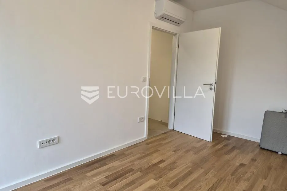 zagreb, donja dubrava, retkovec, dvojna kuća 81 m², vrt novogradnja - slika 18