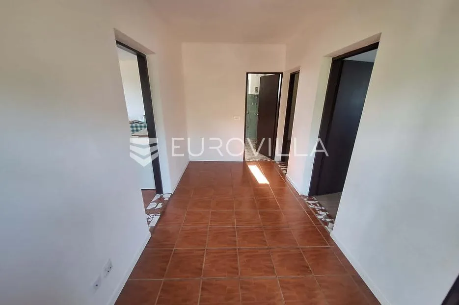 slunj, donji furjan, kuća 170 m², novouređena - slika 5