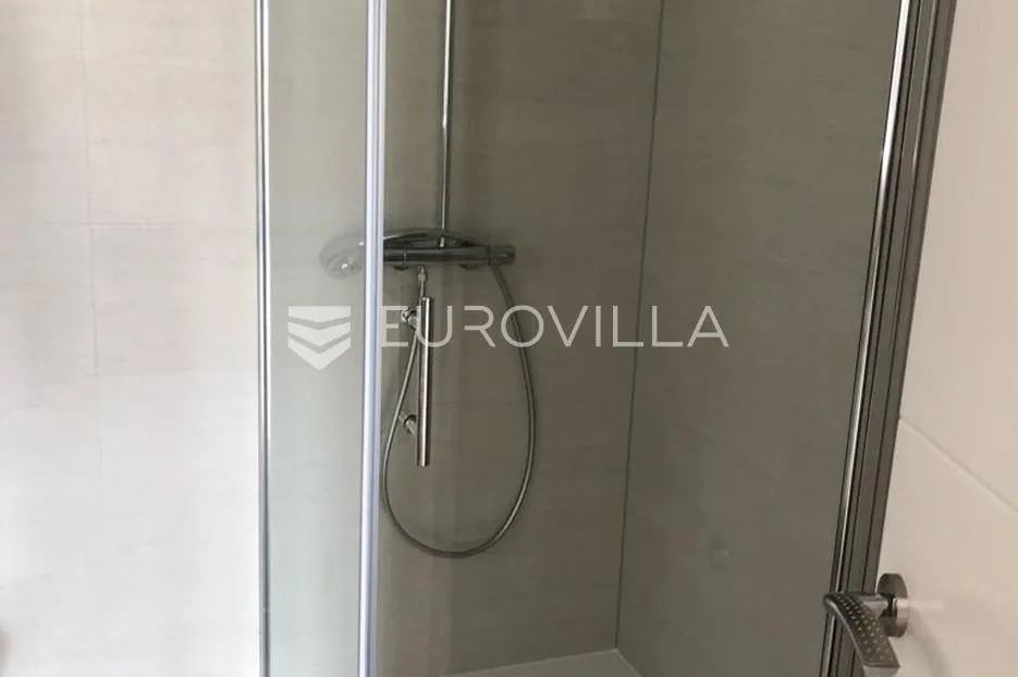 pag, povljana, prekrasan trosoban stan prvi red do mora, 112 m² - slika 17