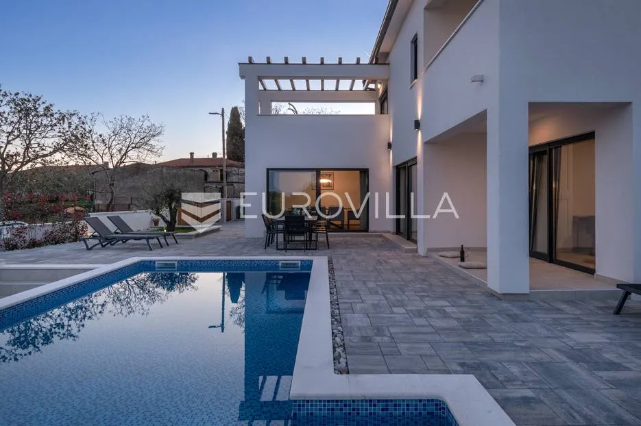 istra, krnica, moderna samostojeća kuća s bazenom i pogledom na more, 200 m² - slika 57