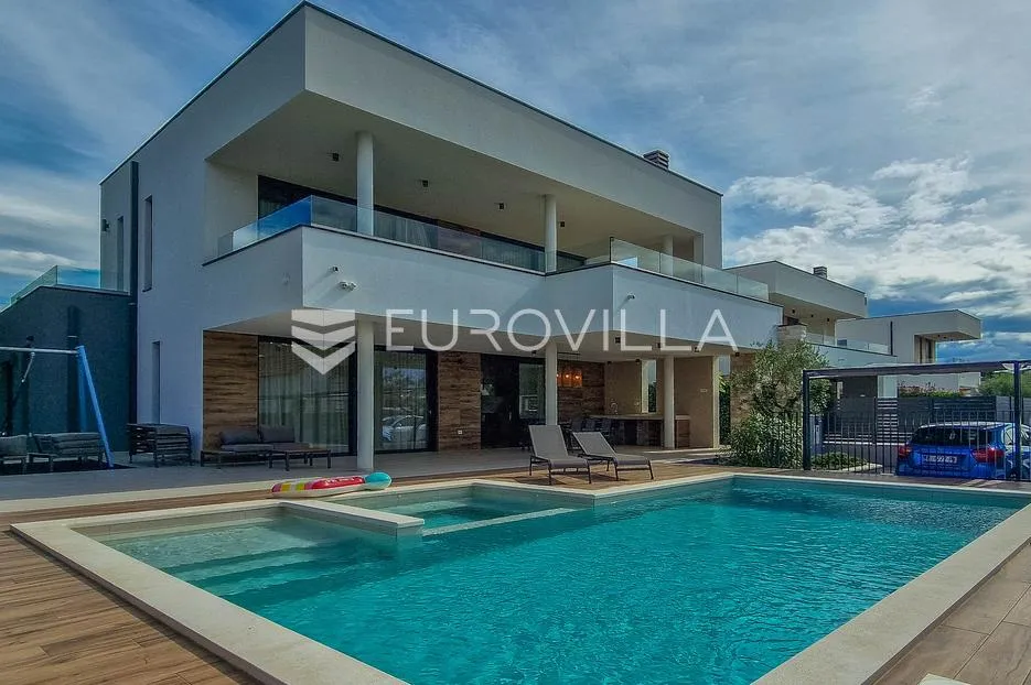 istra, luksuzna villa 276 m² s 4 spavaće sobe, bazenom i pogledom na more - slika 2