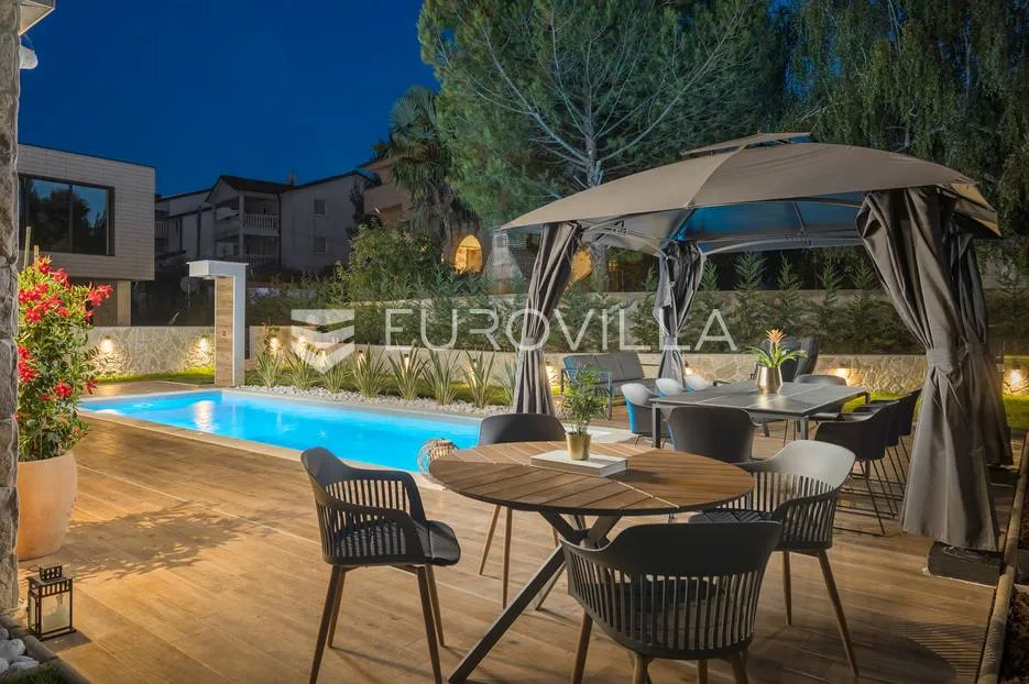 funtana, istra, moderna vila s bazenom, top lokacija - slika 44