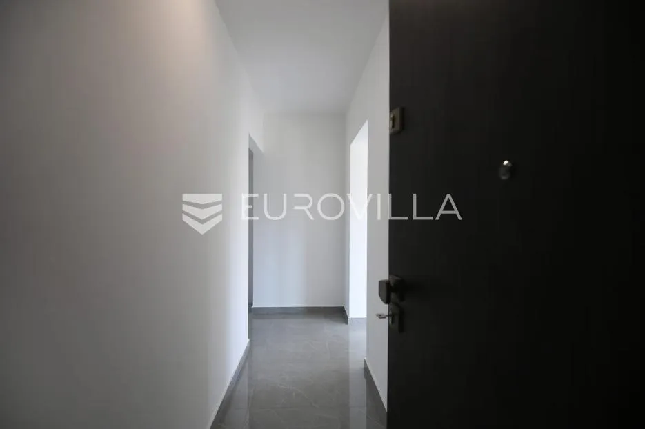 zadar, zaton, trosoban stan s krovnom terasom, 50 m od mora - slika 25