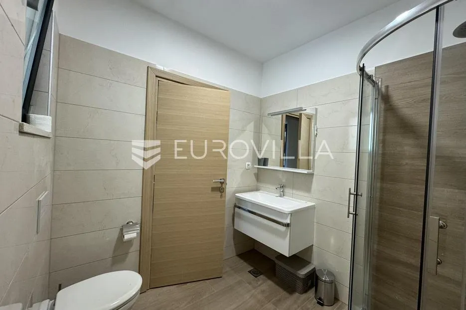 istra, medulin, moderna kuća s bazenom, 600 m od mora - slika 29