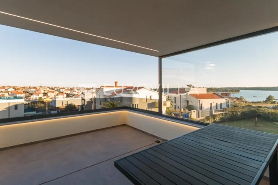 medulin, besprijekornog luksuzna vila 400 m² s bazenom, 300 m od plaže - slika 31