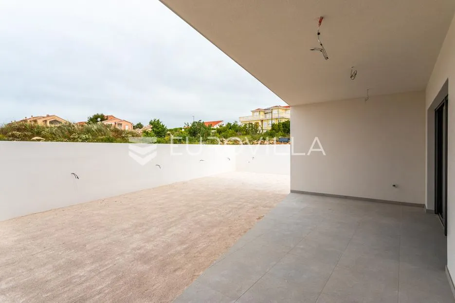 vodice, prostran trosoban stan, 172,73 m² - slika 14