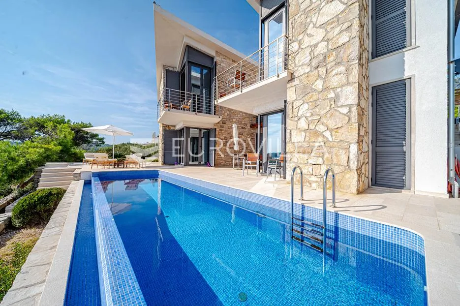 otok korčula, vela luka, villa prvi red uz more - slika 14