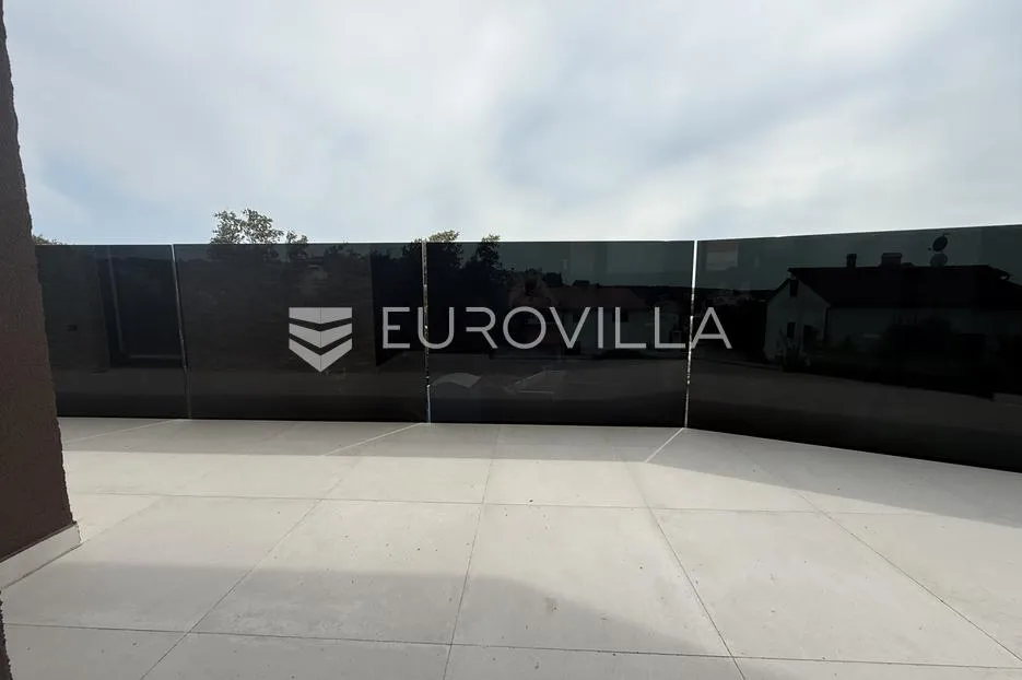 pula, pješčana uvala, četverosobni stan novogradnje 1. kat, 95.50 m², 450 m od mora - slika 3