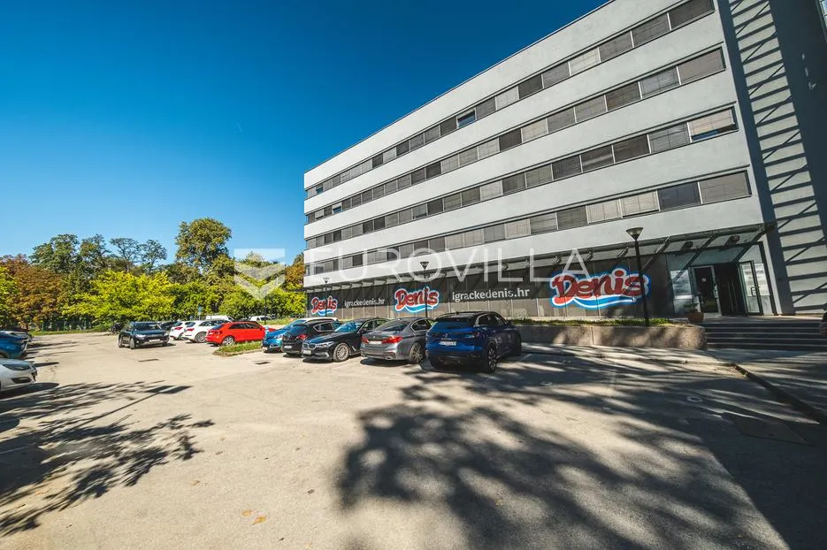 zagreb, borongajska cesta, prostrani prostor 1000 m2 za zakup s parkingom - slika 8