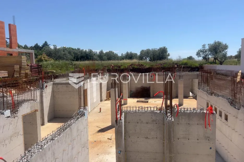 istra, umag okolica, atraktivno građevinsko zemljište s luksuznim projektom i građevinskom dozvolom - slika 11