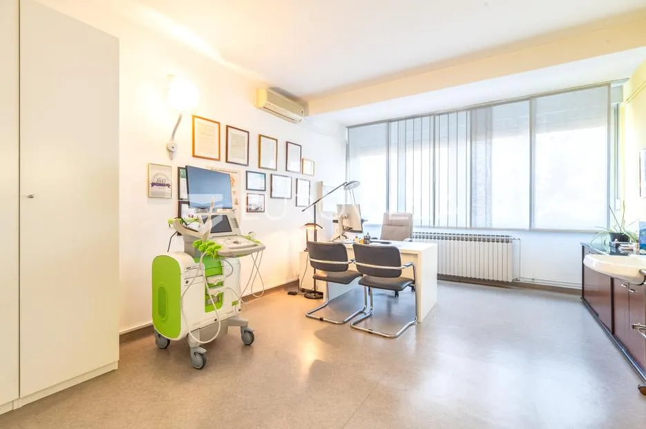 zagreb, heinzelova, odličan višesoban stan, poslovni prostor 223,98 m² - slika 2