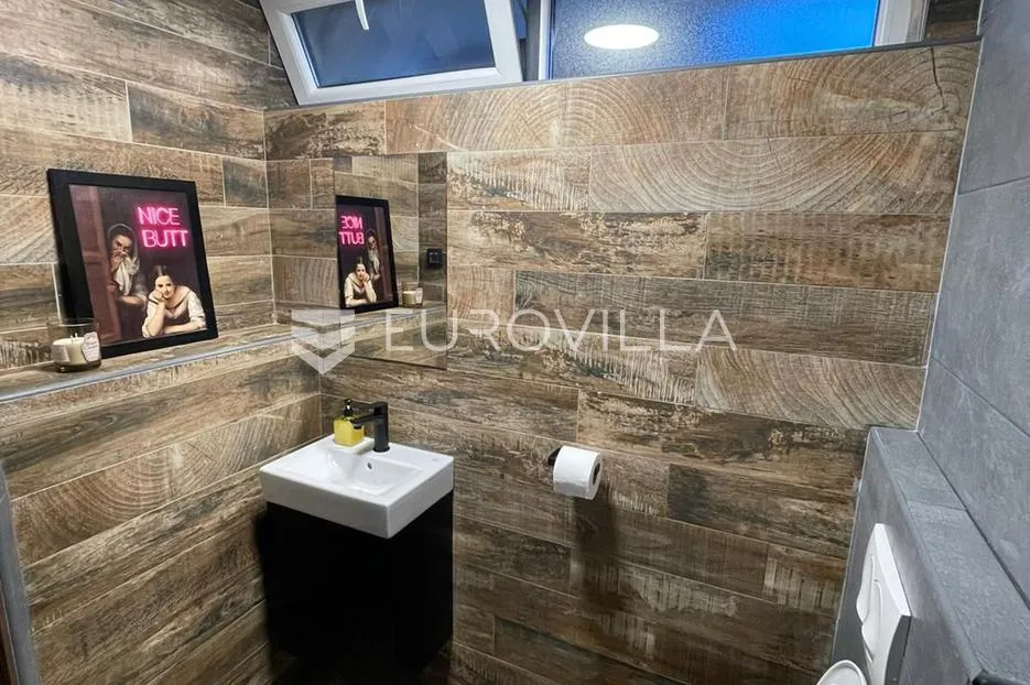 ogulin, zagorje, kuća 350 m², novouređena - slika 9