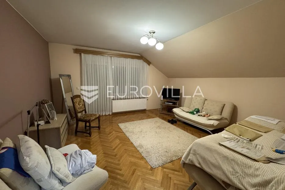 đakovo, centar, luksuzna kuća 470 m2 na izuzetnoj lokaciji - slika 14