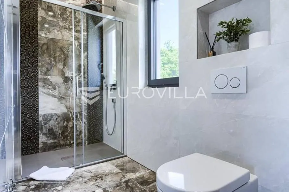 istra, rakalj, prekrasna vila s pogledom na raški zaljev nkp 270 m2 - slika 5