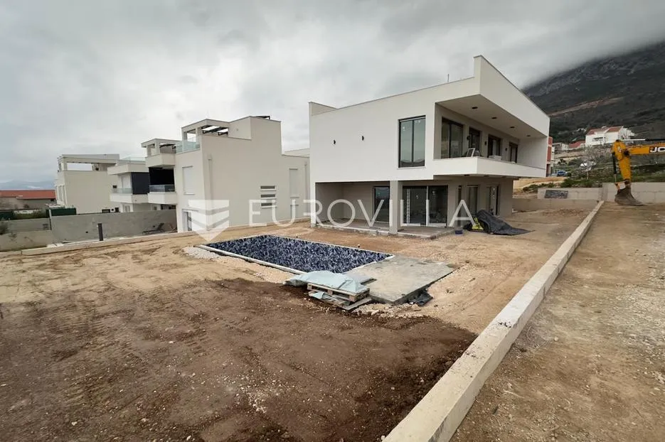 split, kaštel sućurac, v10 – dvojna luksuzna vila s pogledom na more - slika 48