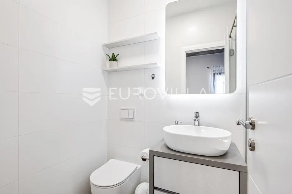 šibenik, žaborić, moderna villa s bazenom - slika 28