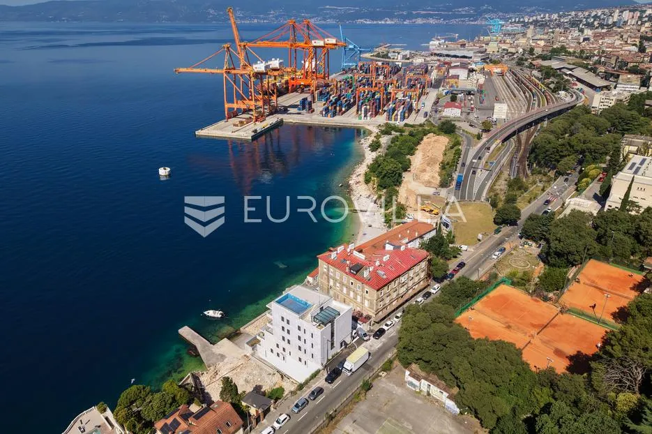 rijeka, pećine, novogradnja, luksuzan četverosoban stan 200,29 m² prvi red do mora - slika 25