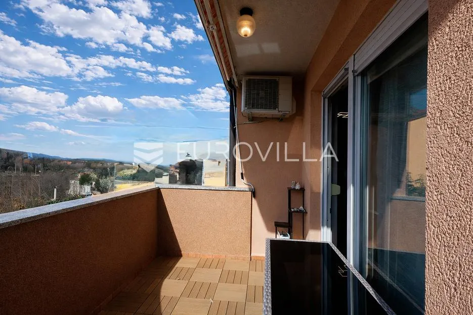 viškovo, marčelji, odličan peterosoban stan 151 m², dvoetažan - slika 8