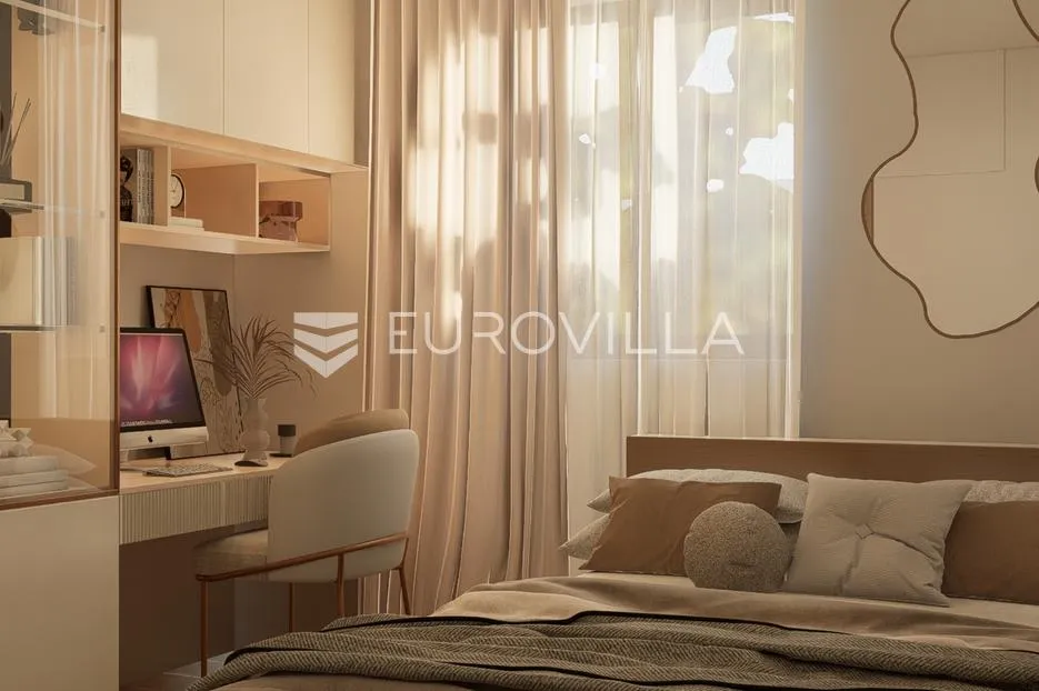 kaštel stari, trosoban stan na drugom katu s tri lođe - slika 7