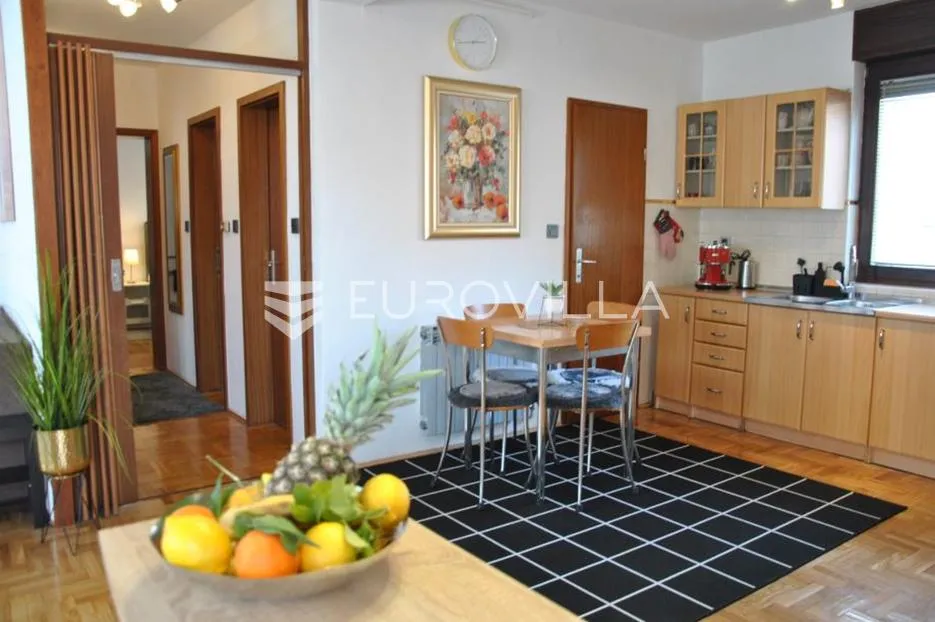 zagreb, trešnjevka, prekrasan trosoban stan s terasom, 82 m² - slika 7
