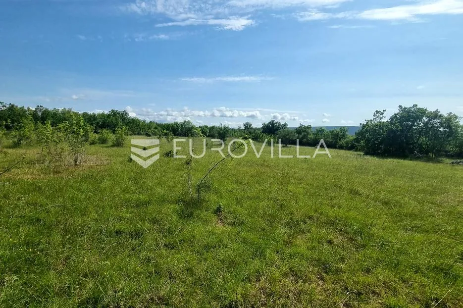nacionalni park krka, građevinsko zemljište idealno za investiciju (10 000 m2) - slika 4
