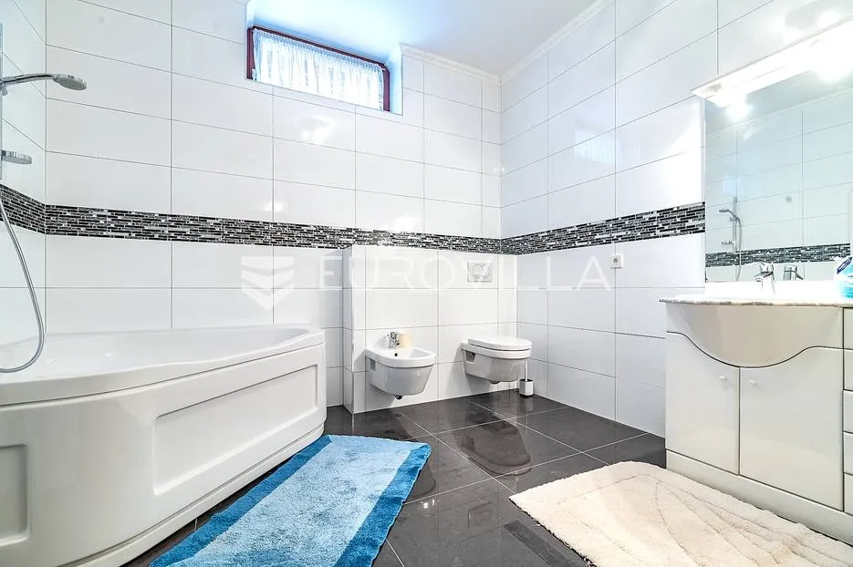 zagreb, kraljevec, uređen četverosoban stan 110 m² - slika 7
