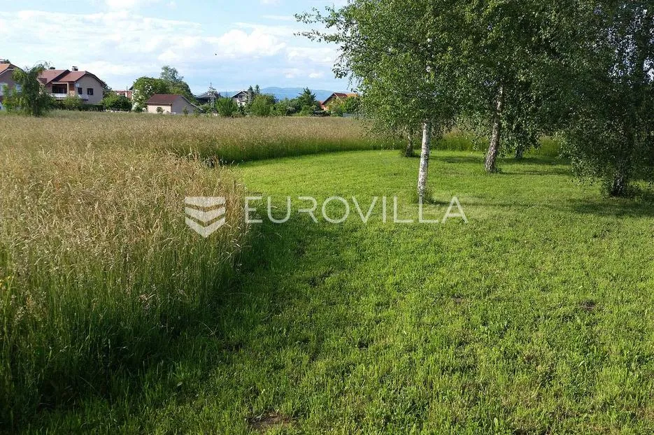 Zagreb, Brezovica, zemljište površine 7551 m² - Brezovica, Zagreb
