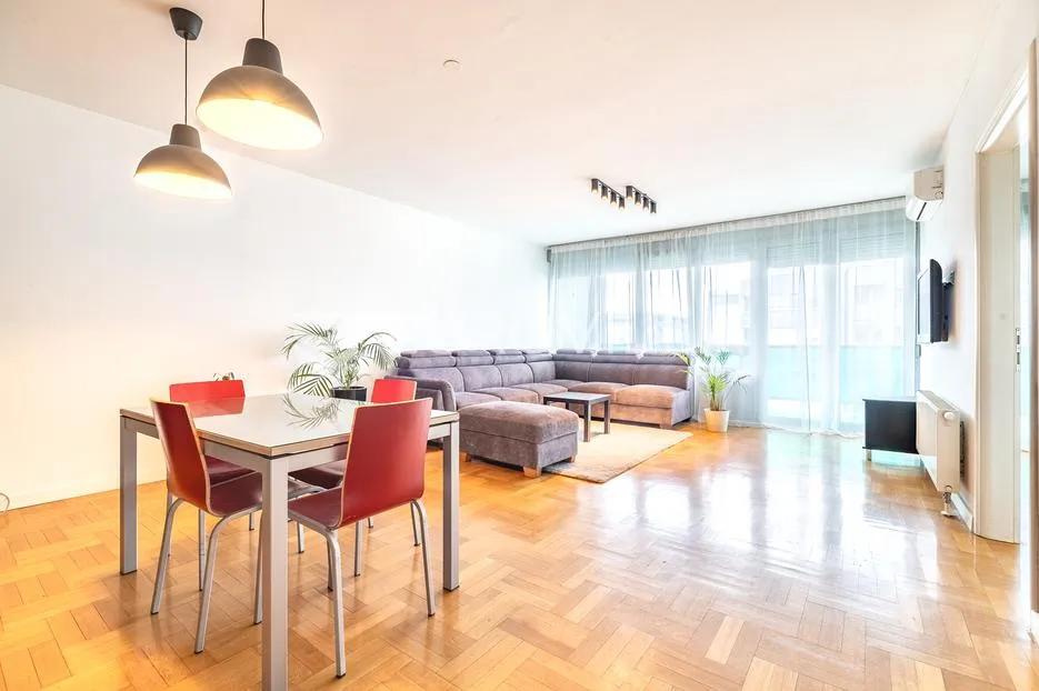 zagreb, dubrava, prekrasan dvosoban stan, 81 m² - slika 2