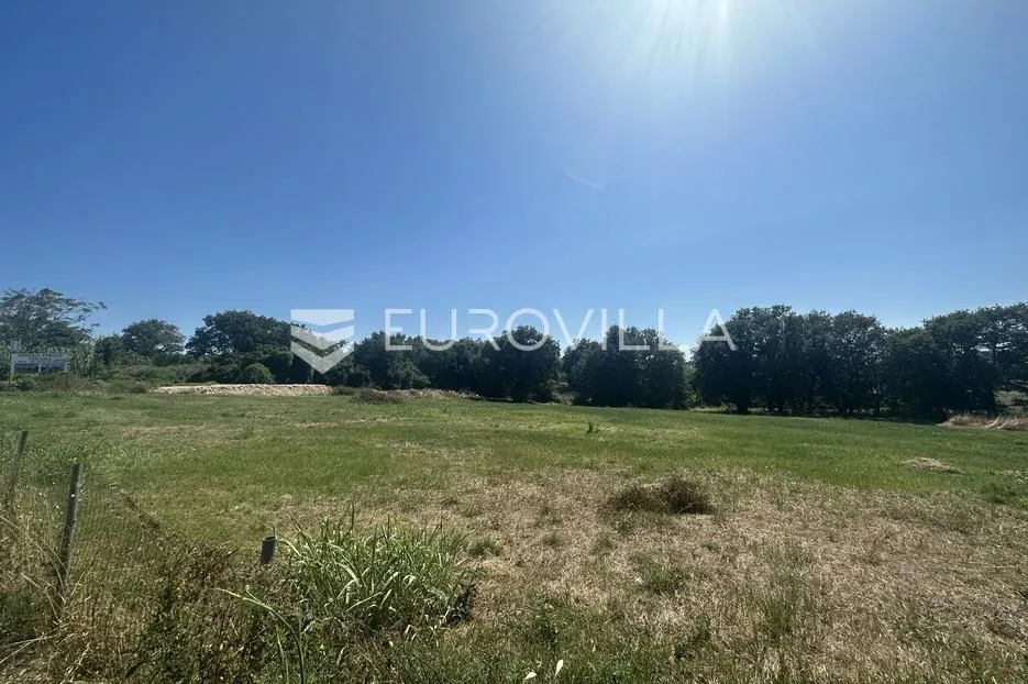 istra, medulin velika građevinska parcela 6700 m2 u blizini svih sadržaja - slika 5