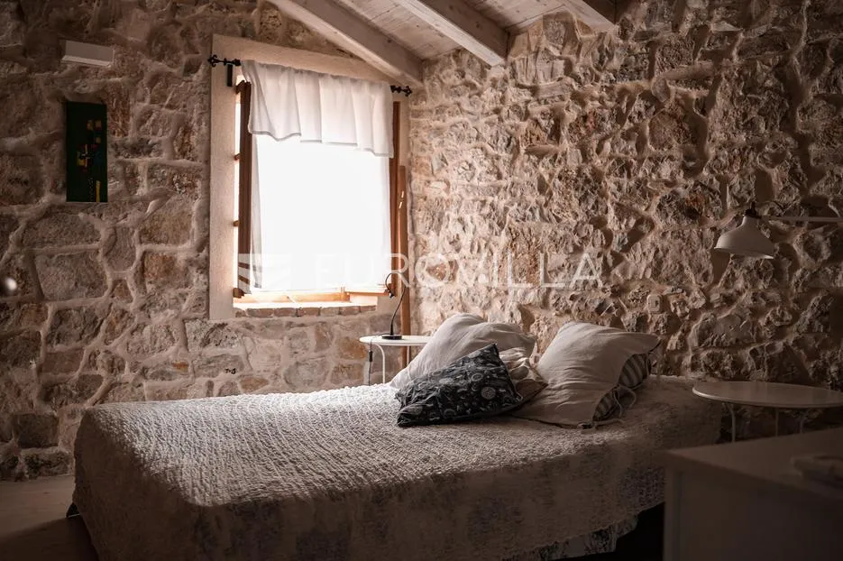 mali lošinj, susak, tradicionalna kamena kuća 50 m² - slika 5