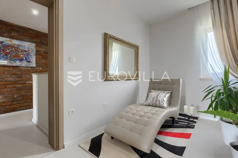 rovinj, rovinjsko selo, prekrasna villa s wellnessom i bazenom, 224 m² - slika 74