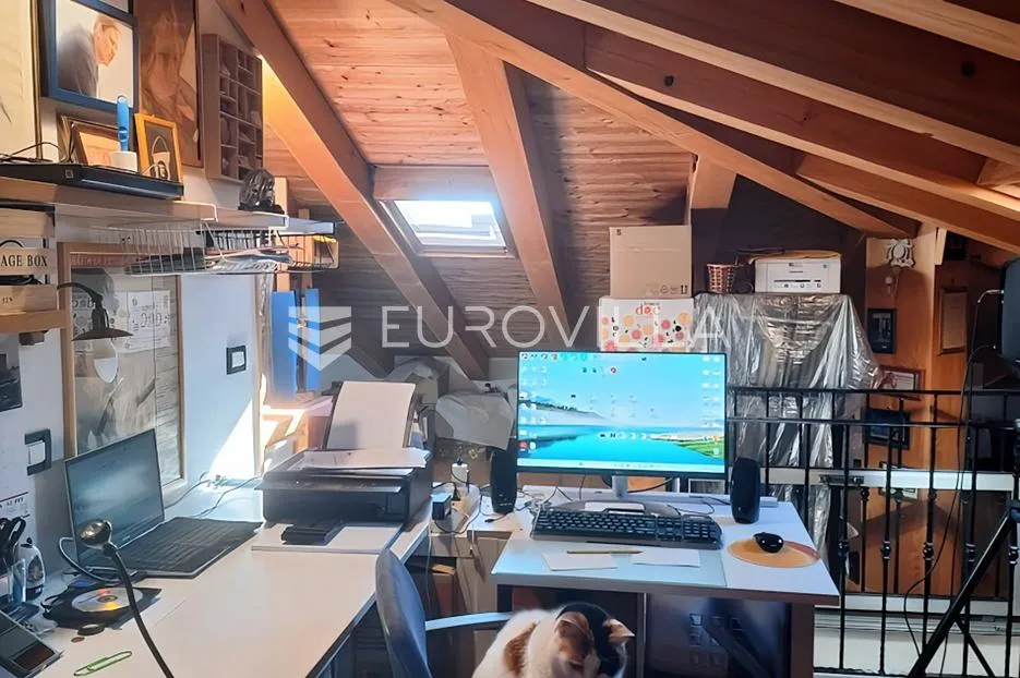 istra, buje okolica, šarmantna samostojeća kuća s velikom okućnicom i investicijskim potencijalom - slika 34