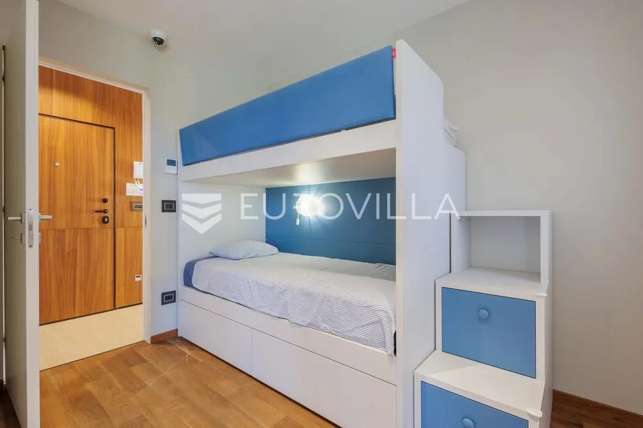 istra, novigrad, luksuzan penthouse 135 m², dvije spavaće sobe, pogled na more, parking - slika 18