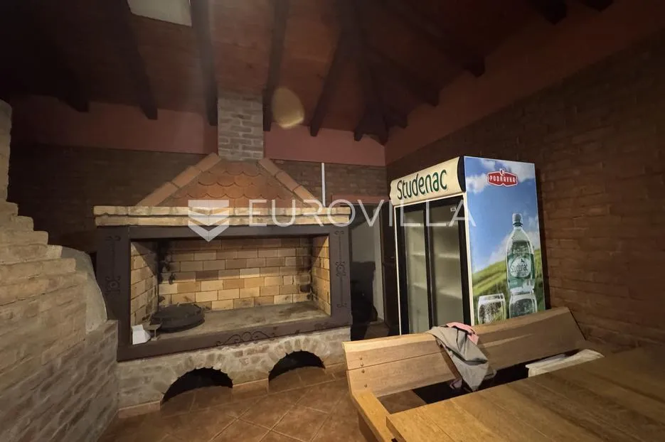 đakovo, centar, luksuzna kuća 470 m2 na izuzetnoj lokaciji - slika 52