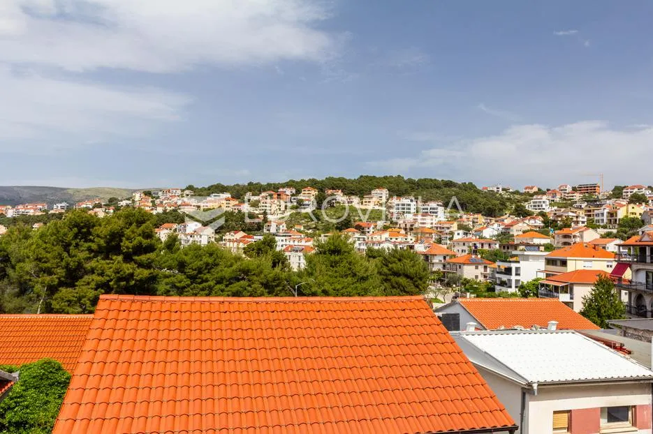 čiovo, okrug, novouređen dvosoban stan u drugom red do mora - slika 15